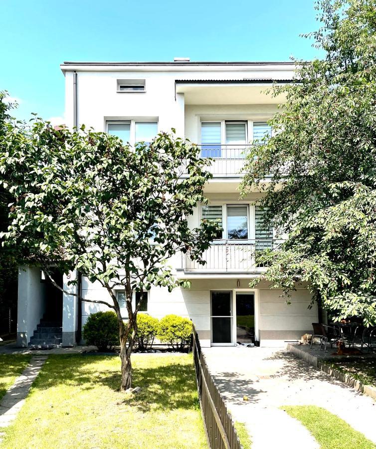 Przestronny Apartament W Centrum Rzeszowa Lägenhet Exteriör bild